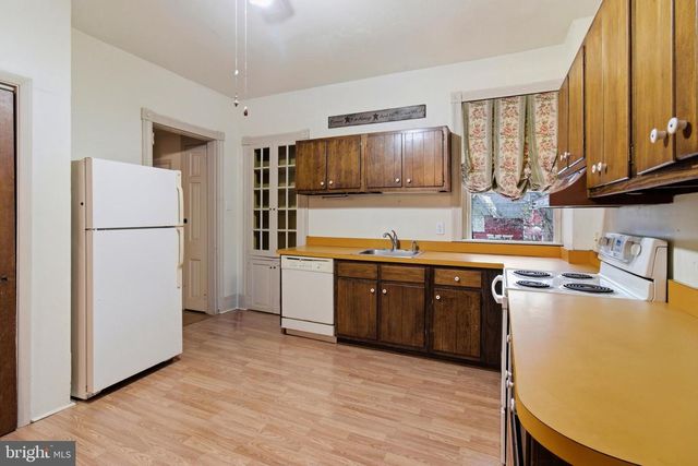 402 W UNION ST, West Chester, PA 19382