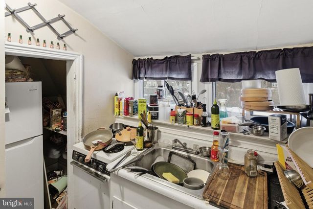 402 W UNION ST, West Chester, PA 19382