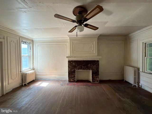 511 COBBS CREEK PKWY, Philadelphia, PA 19143