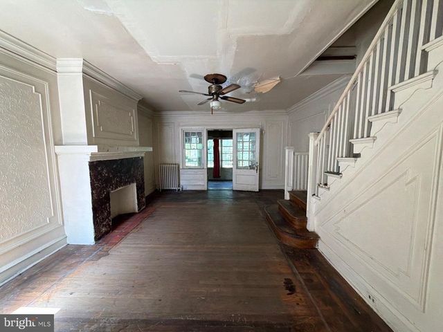 511 COBBS CREEK PKWY, Philadelphia, PA 19143
