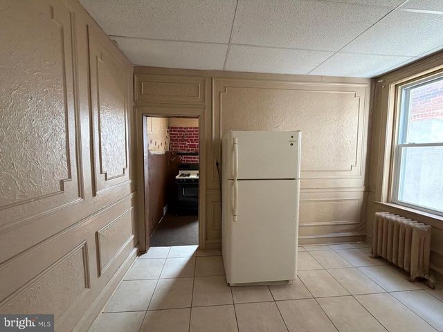 511 COBBS CREEK PKWY, Philadelphia, PA 19143