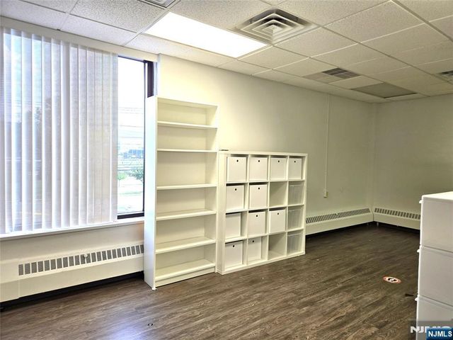 140 Sylvan Avenue, Englewood Cliffs, NJ 07632