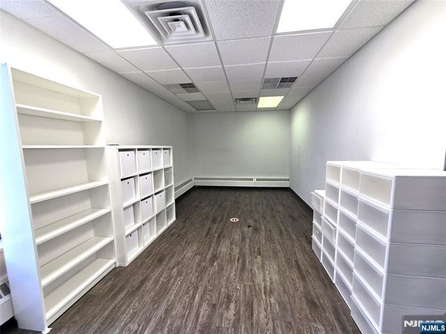 140 Sylvan Avenue, Englewood Cliffs, NJ 07632