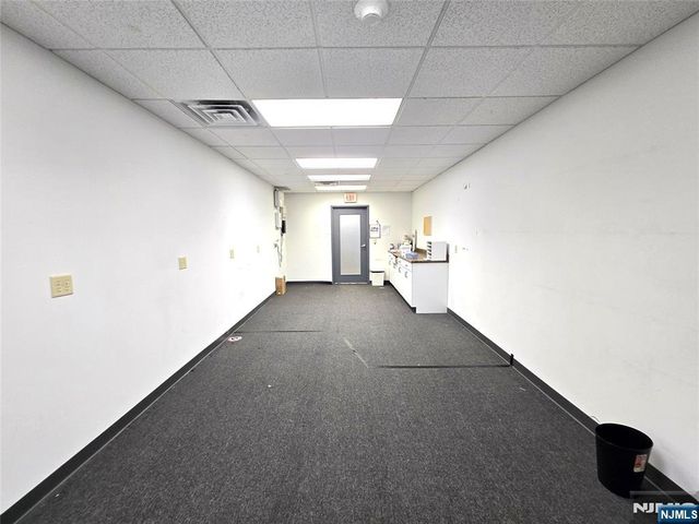 140 Sylvan Avenue, Englewood Cliffs, NJ 07632