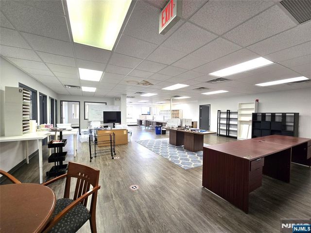 140 Sylvan Avenue, Englewood Cliffs, NJ 07632