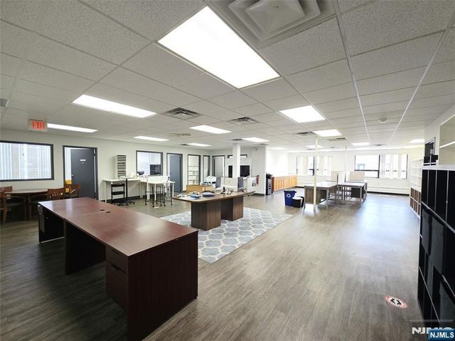 140 Sylvan Avenue, Englewood Cliffs, NJ 07632