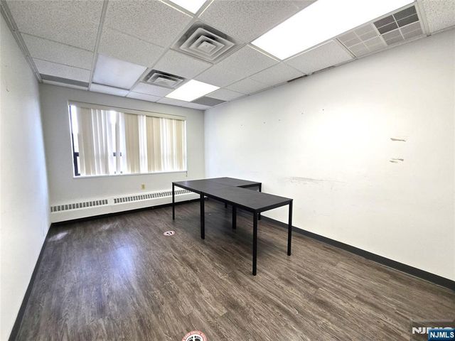 140 Sylvan Avenue, Englewood Cliffs, NJ 07632