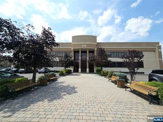 140 Sylvan Avenue, Englewood Cliffs, NJ 07632