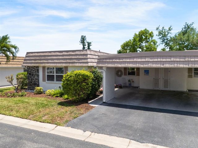 2330 RIVERBLUFF PARKWAY V245, Sarasota, FL 34231
