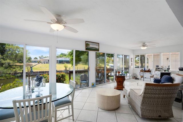 2330 RIVERBLUFF PARKWAY V245, Sarasota, FL 34231