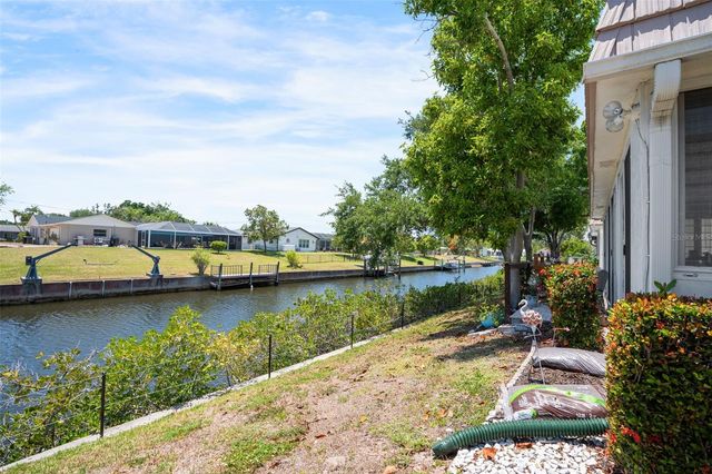 2330 RIVERBLUFF PARKWAY V245, Sarasota, FL 34231