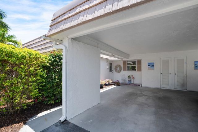 2330 RIVERBLUFF PARKWAY V245, Sarasota, FL 34231