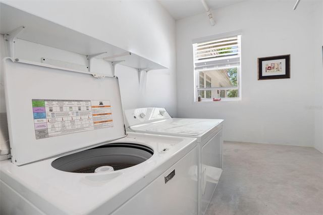 2330 RIVERBLUFF PARKWAY V245, Sarasota, FL 34231