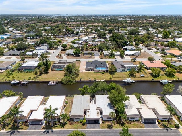 2330 RIVERBLUFF PARKWAY V245, Sarasota, FL 34231