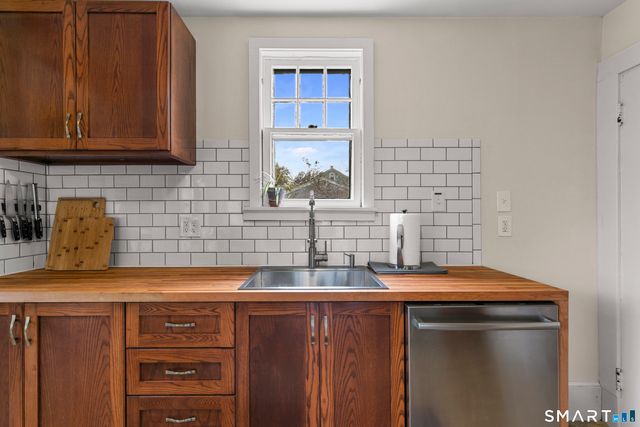 53 Turner Avenue, Hamden, CT 06517