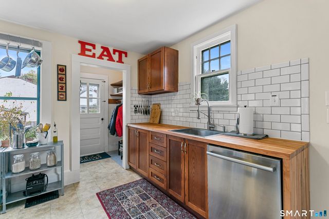 53 Turner Avenue, Hamden, CT 06517