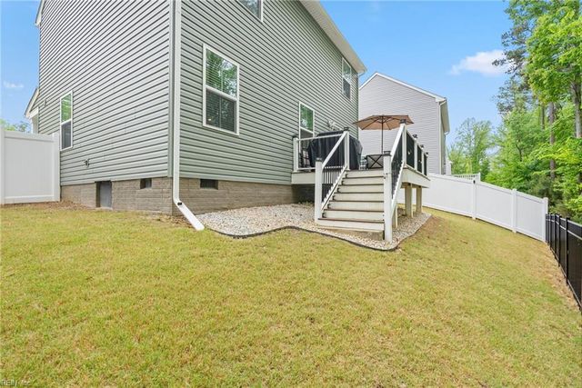 305 Lorraine DR, Williamsburg, VA 23185
