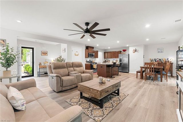 305 Lorraine DR, Williamsburg, VA 23185