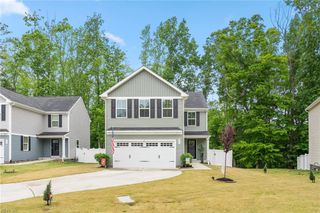 305 Lorraine DR, Williamsburg, VA 23185