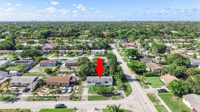 307 NW 6th Street, Deerfield Beach, FL 33441