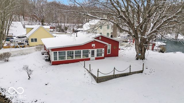 9405 E Southshore Drive, Unionville, IN 47468