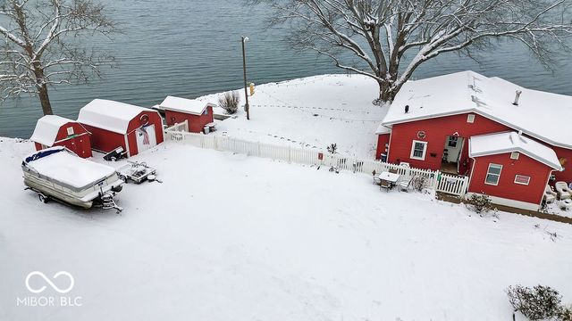 9405 E Southshore Drive, Unionville, IN 47468