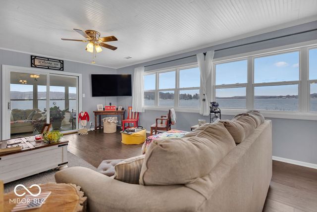 9405 E Southshore Drive, Unionville, IN 47468