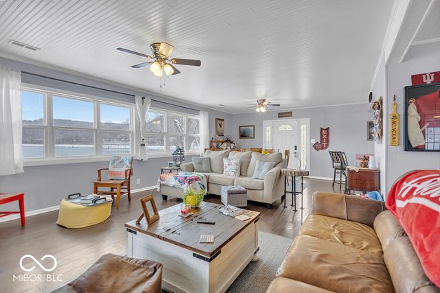 9405 E Southshore Drive, Unionville, IN 47468