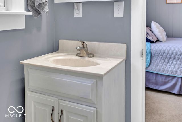 9405 E Southshore Drive, Unionville, IN 47468