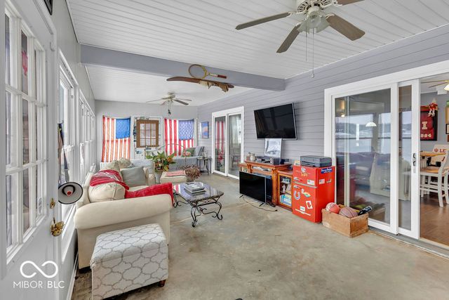 9405 E Southshore Drive, Unionville, IN 47468