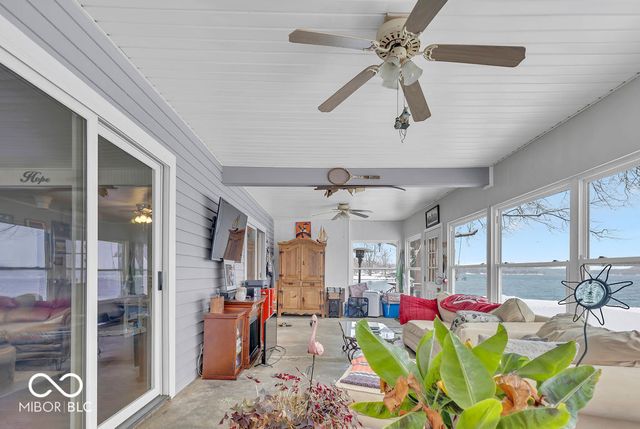 9405 E Southshore Drive, Unionville, IN 47468