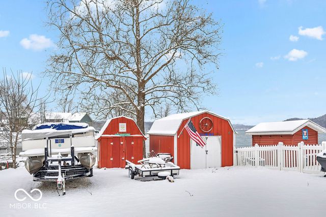 9405 E Southshore Drive, Unionville, IN 47468