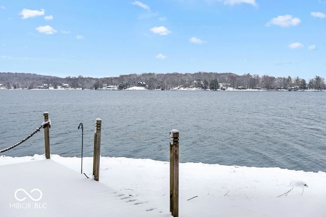 9405 E Southshore Drive, Unionville, IN 47468