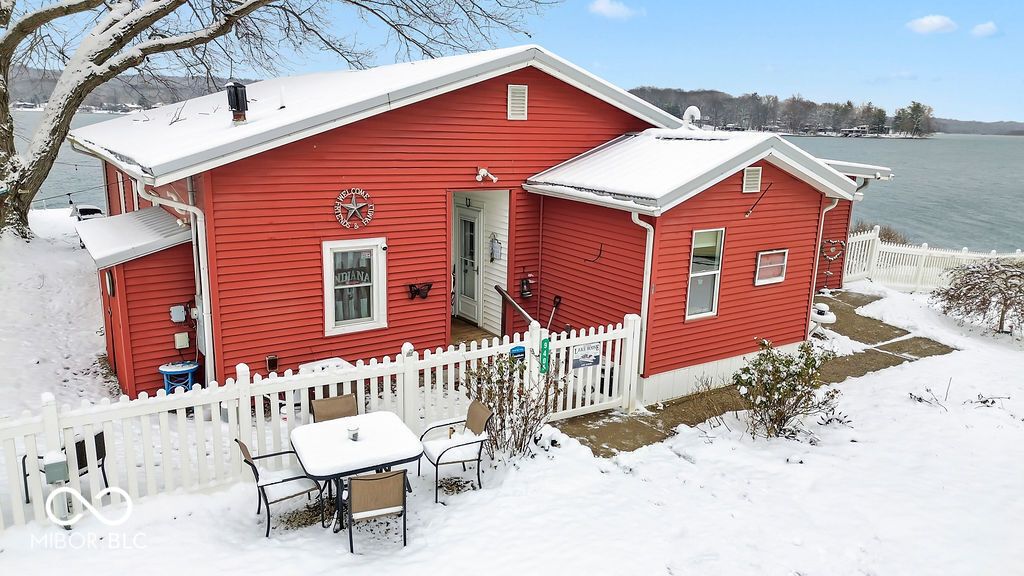 9405 E Southshore Drive, Unionville, IN 47468