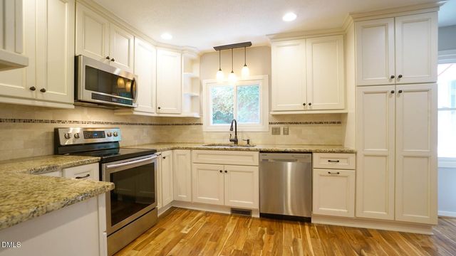 818 Lake Forest Drive, Raleigh, NC 27615