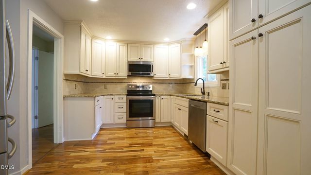 818 Lake Forest Drive, Raleigh, NC 27615