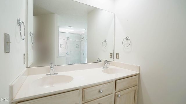 818 Lake Forest Drive, Raleigh, NC 27615