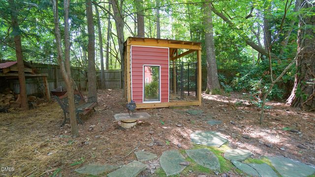 818 Lake Forest Drive, Raleigh, NC 27615