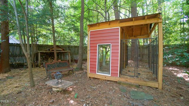 818 Lake Forest Drive, Raleigh, NC 27615