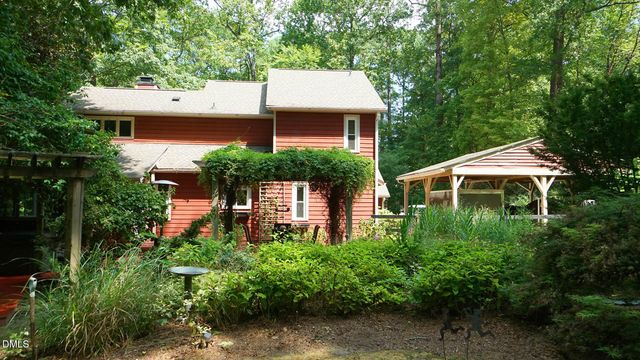 818 Lake Forest Drive, Raleigh, NC 27615