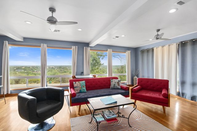 607 W Hill Side Drive, Coleman, TX 76834