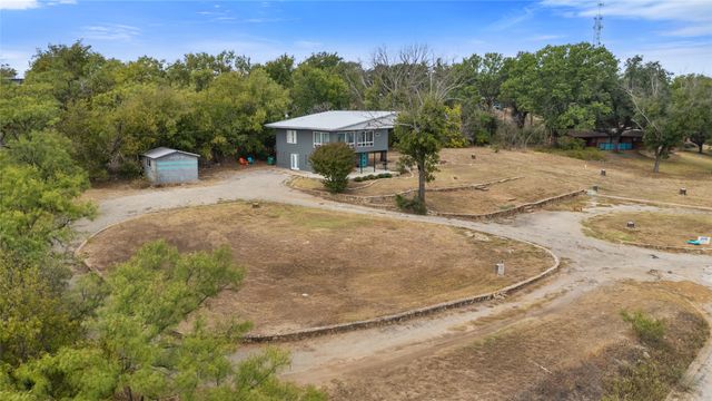 607 W Hill Side Drive, Coleman, TX 76834