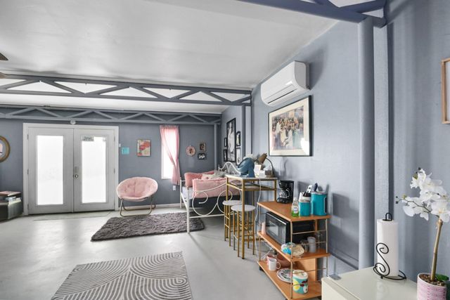 607 W Hill Side Drive, Coleman, TX 76834