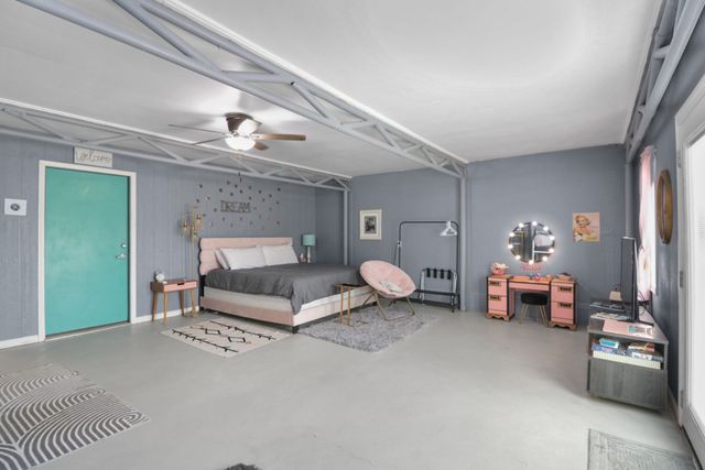 607 W Hill Side Drive, Coleman, TX 76834