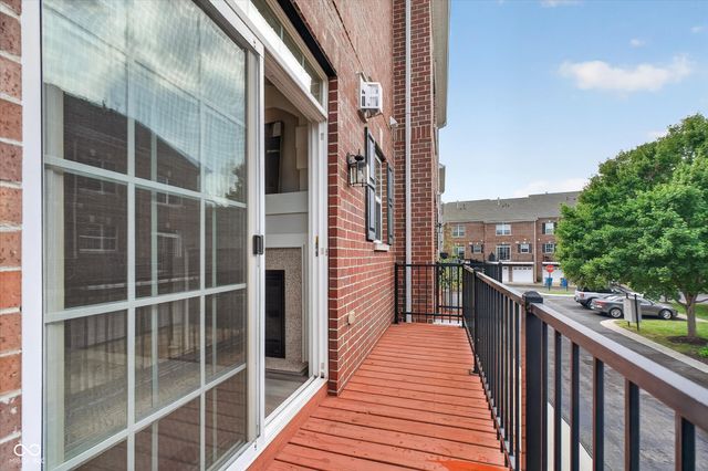 963 2nd Avenue NW, Carmel, IN 46032