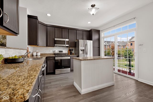 963 2nd Avenue NW, Carmel, IN 46032