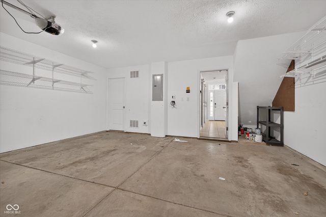 963 2nd Avenue NW, Carmel, IN 46032