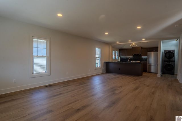 2737 Ohio St L3 B8, Paducah, KY 42003