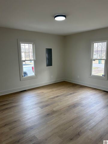 2737 Ohio St L3 B8, Paducah, KY 42003