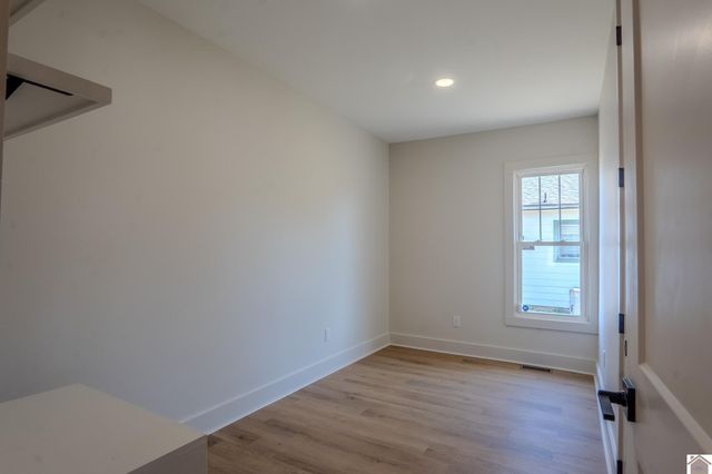 2737 Ohio St L3 B8, Paducah, KY 42003